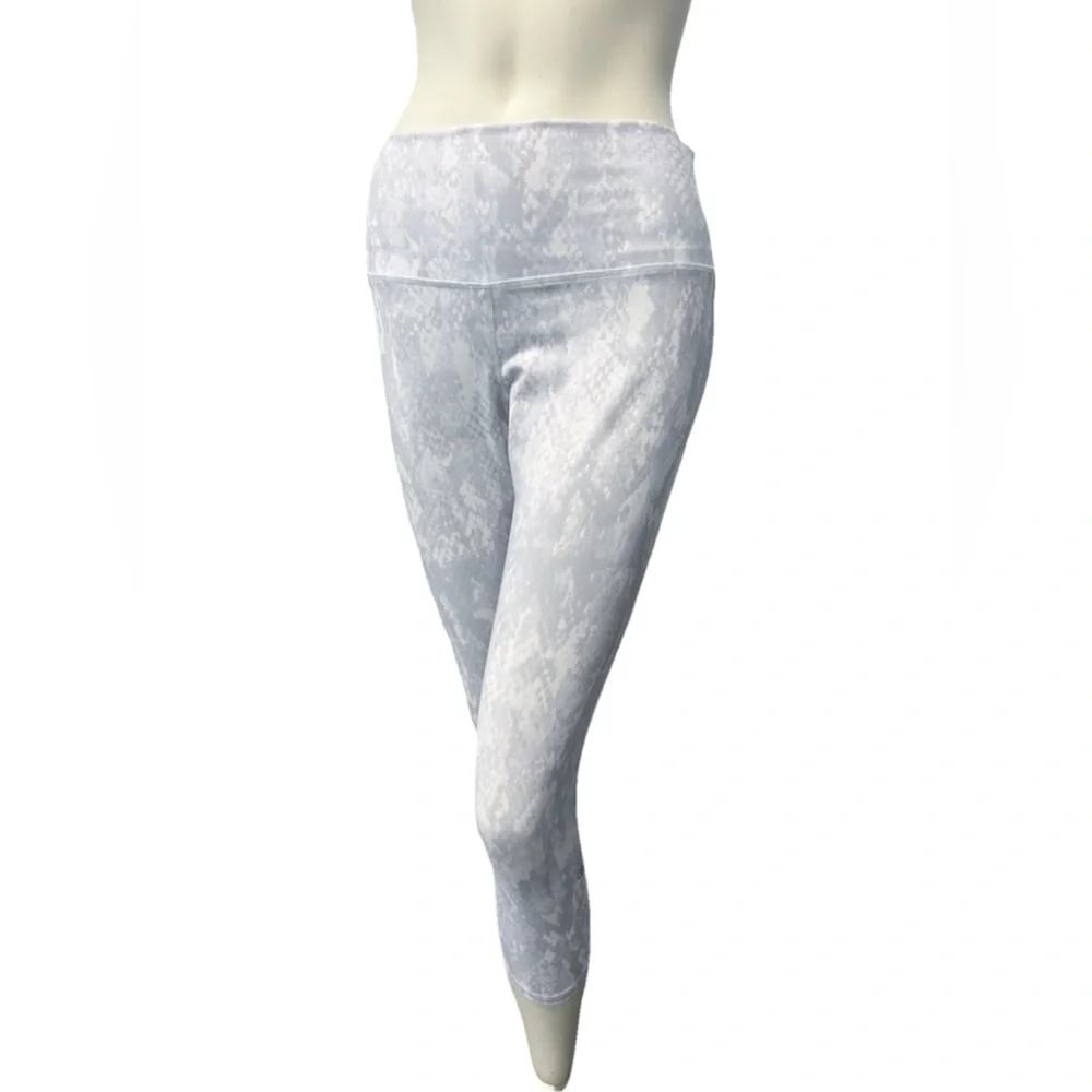 ALO Yoga refresh your